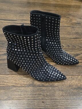 STEVE MADDEN Elaria Black Studded Ankle Block Heel Bootie Pointed Toe 8.5